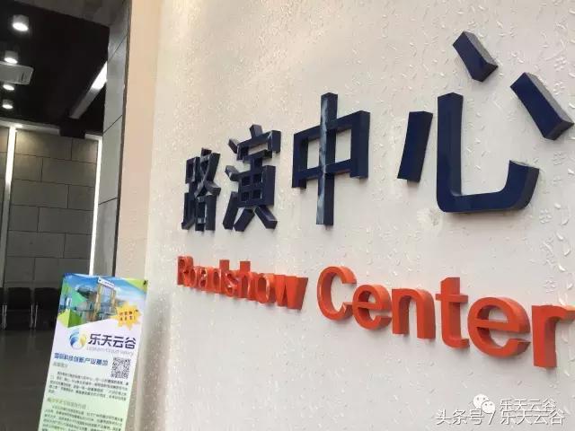 burberry气垫唇釉10号色平替,burberry唇釉93号色有两种吗