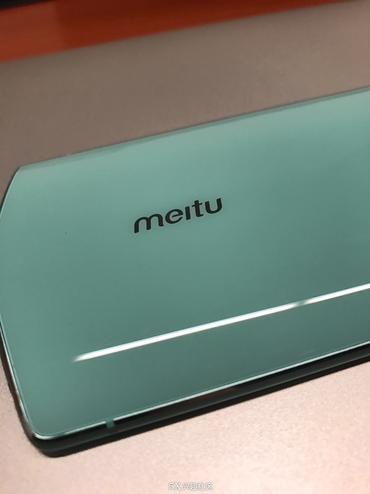 美图手机angelababy代言开箱,angelababy代言美图m8