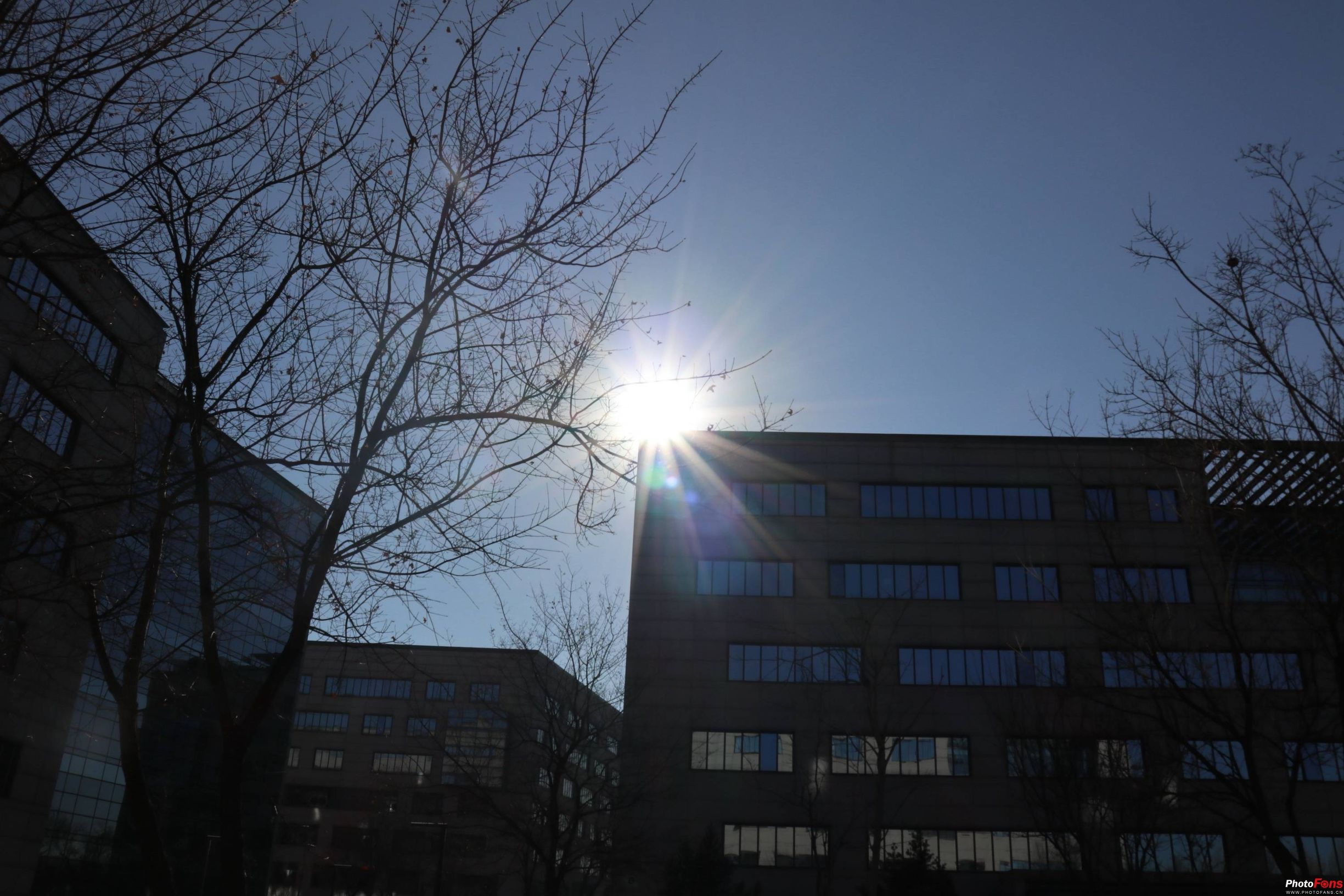 无反长焦镜头,18-50f2.8变焦镜头