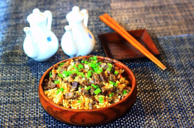 惊艳！绿皮火车开进温泉城，将VIP泡汤进行到底！「浙里温暖NO.11」