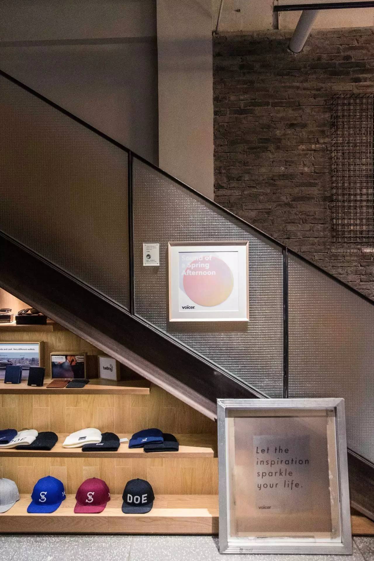 图集｜我们带着这些“黑胶唱片”和几百个好看的人，一起入侵了DOE