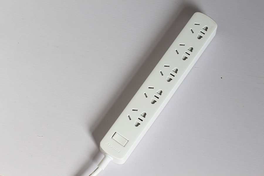 小米插排五孔测评,品胜排插好还是爱国者排插好