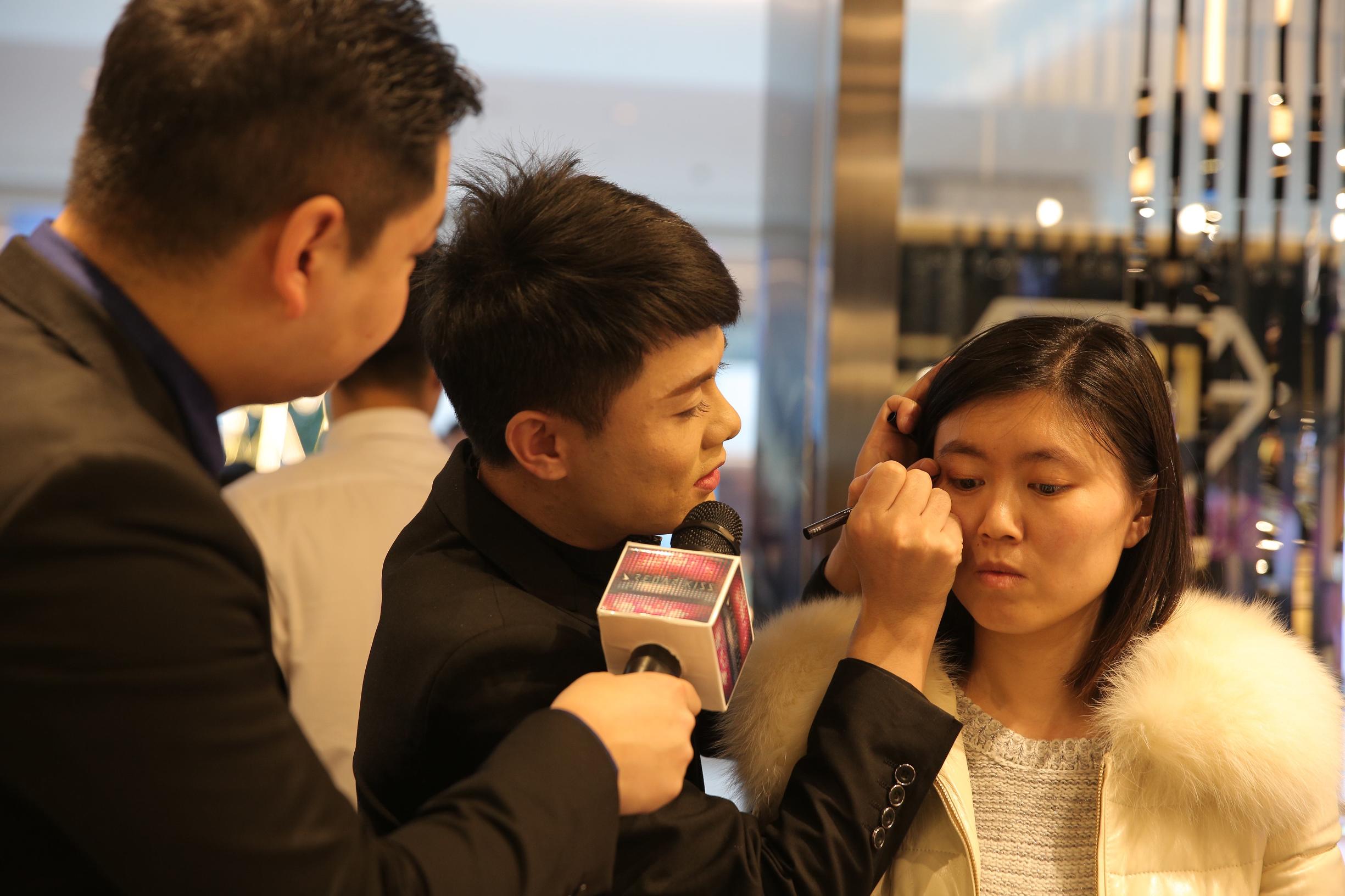 REOARKISS睿欧凯思美妆馆沈阳市府恒隆旗舰店盛妆开业