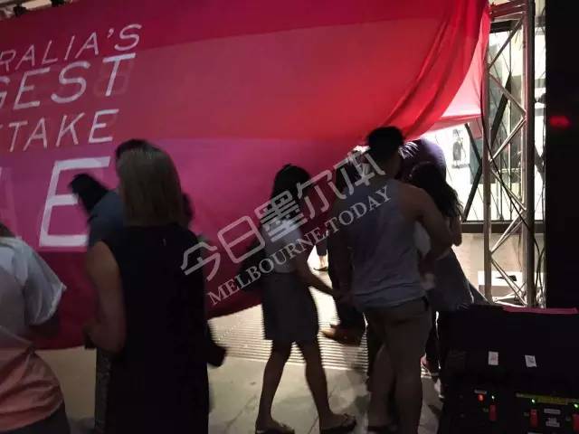 墨市BoxingDay现场:蔻驰5折!兰蔻YSL7折