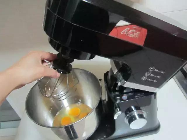 圣诞树桩蛋糕,圣诞节各种蛋糕做法