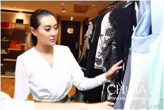 有人拼爹上位、拼车回家，她拼的东西很掉份，却有人送上千万美金