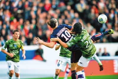 伊布对意大利蝎子摆尾进球,伊布阿贾克斯蝎子摆尾进球集锦