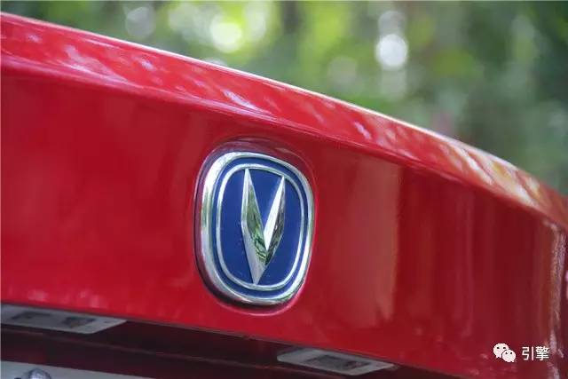 长安悦翔v7公里油耗是多少,长安悦翔v7质量和油耗怎样