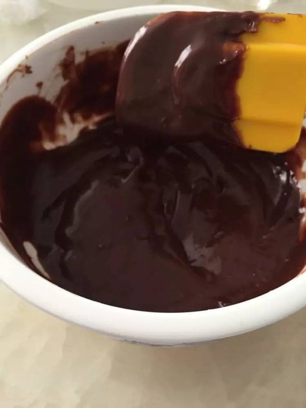 巧克力分生的和熟的,你知道巧克力意味着什么吗