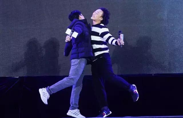 王家卫摆渡人电影之后拍什么,王家卫摆渡人明星抱团怼观众