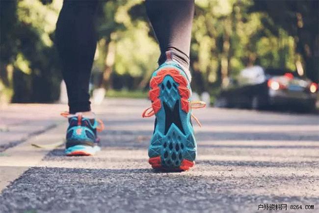 camel骆驼追光减震耐磨低帮跑鞋,camel骆驼全天候系列三合一