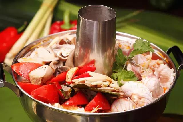 三亚亚龙湾红树林泰餐厅，引无数吃货竞折腰！