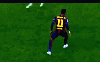 内马尔风骚过人,盘点内马尔的10个过人技巧教学