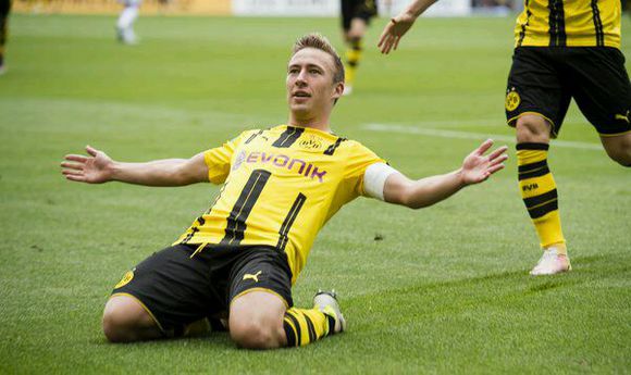 张玉宁奇迹复出,张玉宁19岁代表国家队进球视频