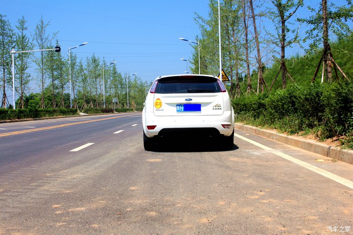 福克斯1.8l手动驾驶体验,经典福克斯1.8用车感受