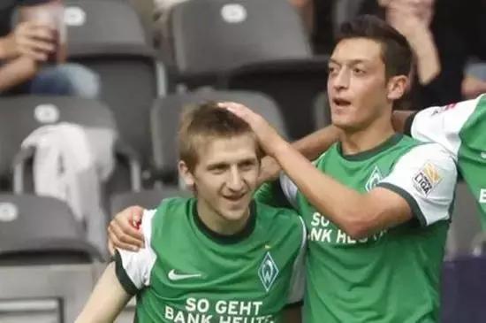 他曾被誉为“德国梅西”，却在7年间已换了8支球队