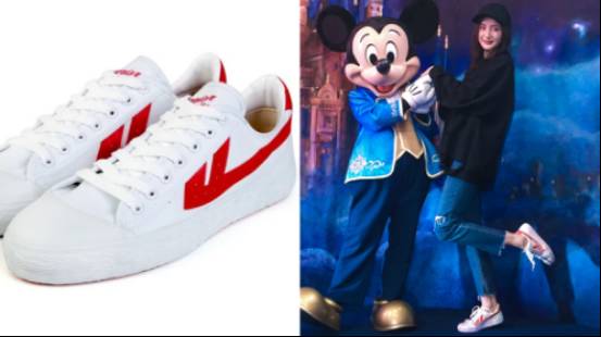 将近32岁的杨幂依旧少女感十足,杨幂晒自拍秀少女感不服输