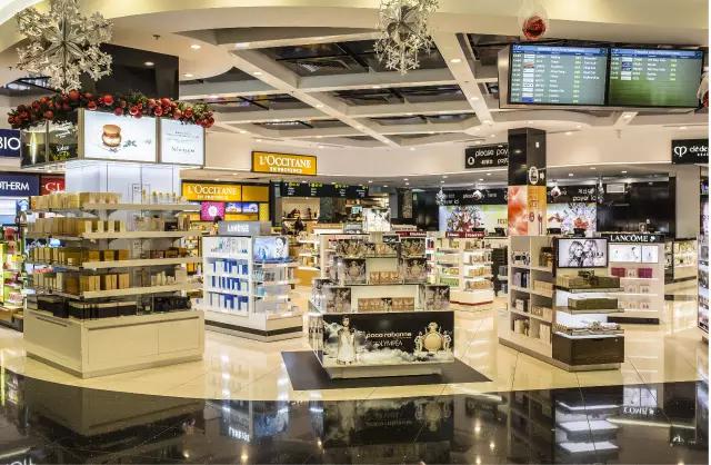 剁手一级预警！BV携神级小伙伴入驻温哥华机场免税店