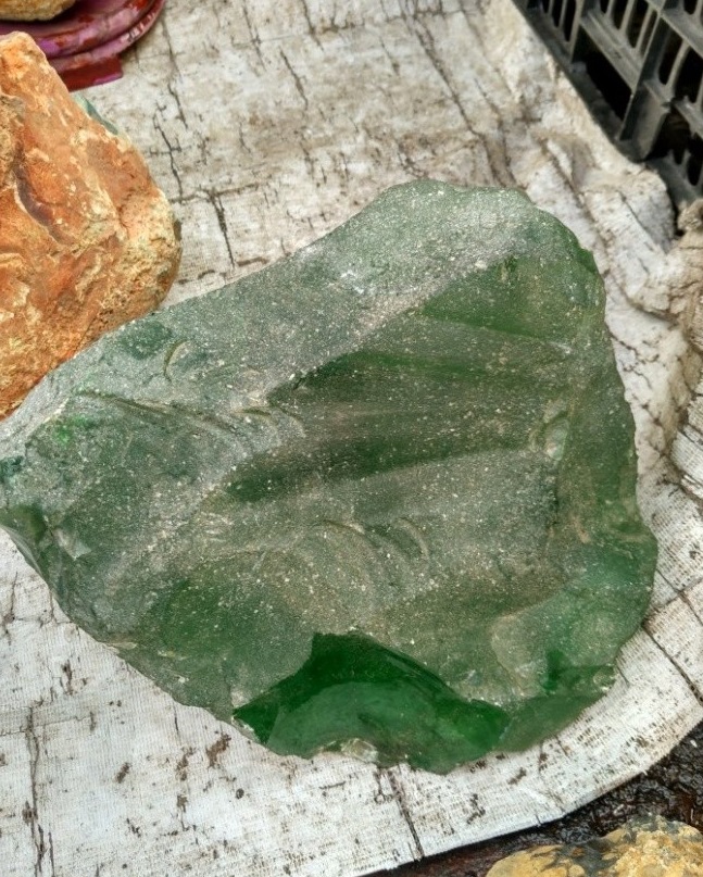 古镇水晶市场 (带你去见识水晶市场水有多深)