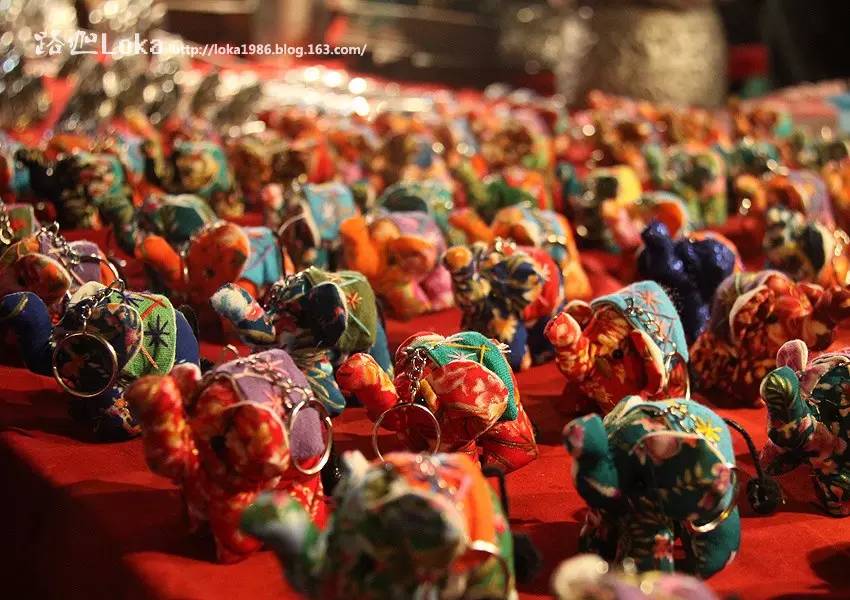 泰国落地签证要带多少钱,泰国落地签证需要带多少钱