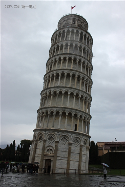 蜜月旅行惊现知豆比亚迪，顺着德法瑞意饱览欧洲的新能源汽车