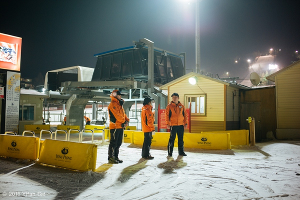 在滑雪场滑雪的过程是什么,乌鲁木齐滑雪场跨年