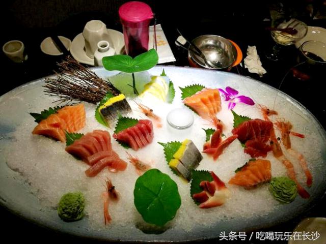 在长沙吃顿烧烤200元够吗,长沙去吃湘菜吃到饱大概多少钱