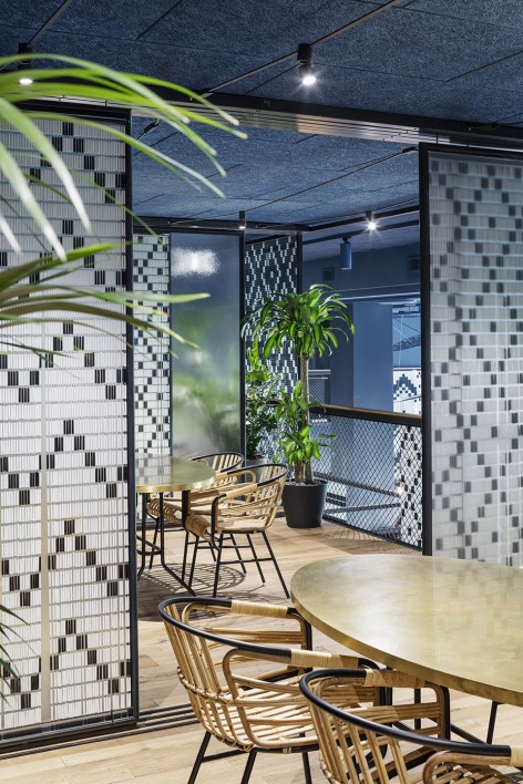 “家以外的家”繁花似锦–巴塞罗那花园餐厅