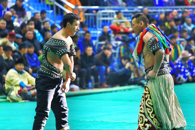 蒙古最精彩的竞技比赛,蒙古国搏克竞技