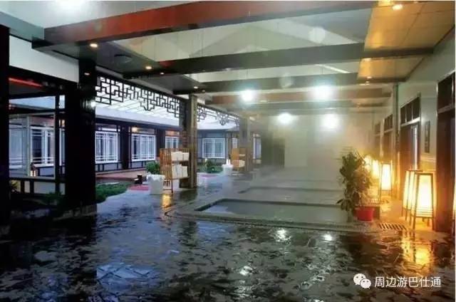 泡温泉上档次,冬天温泉真舒服