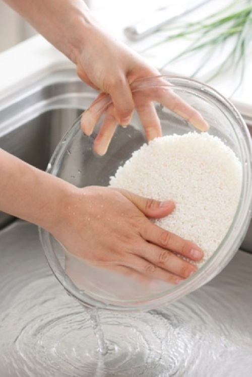 怎么洗变黄又发硬的毛巾,用久的毛巾怎么洗才能变软变干净