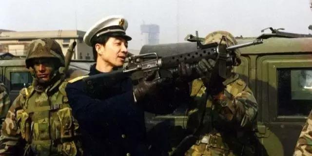 军装男神养成指南局座教你正确穿军服