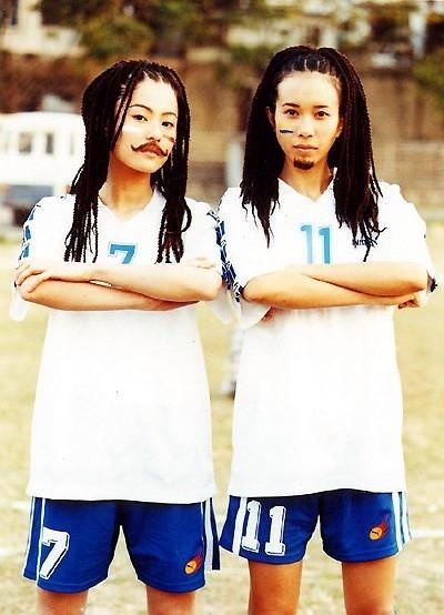 张柏芝莫文蔚谈少林足球,张柏芝莫文蔚少林足球拍摄片场