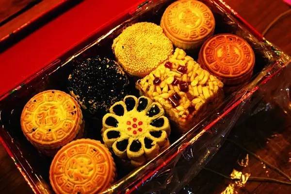 敢看吗？在北京你的工资只配样过年！