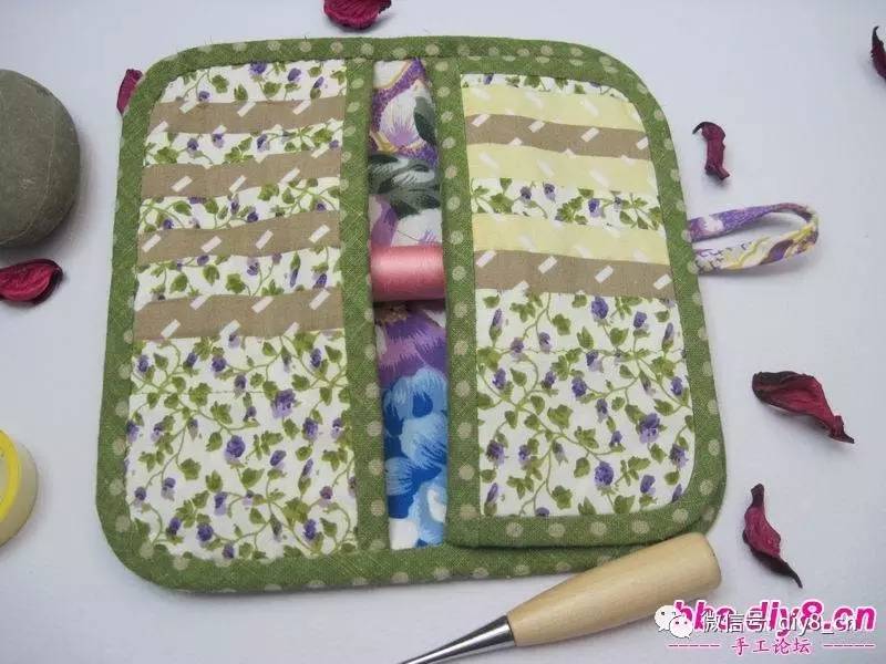 「百合幽兰」一款今年最流行草木绿色超多卡位的钱包教程，你来不来学？