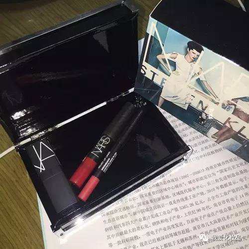 不专业评测,史上最全国产唇膏试色测评