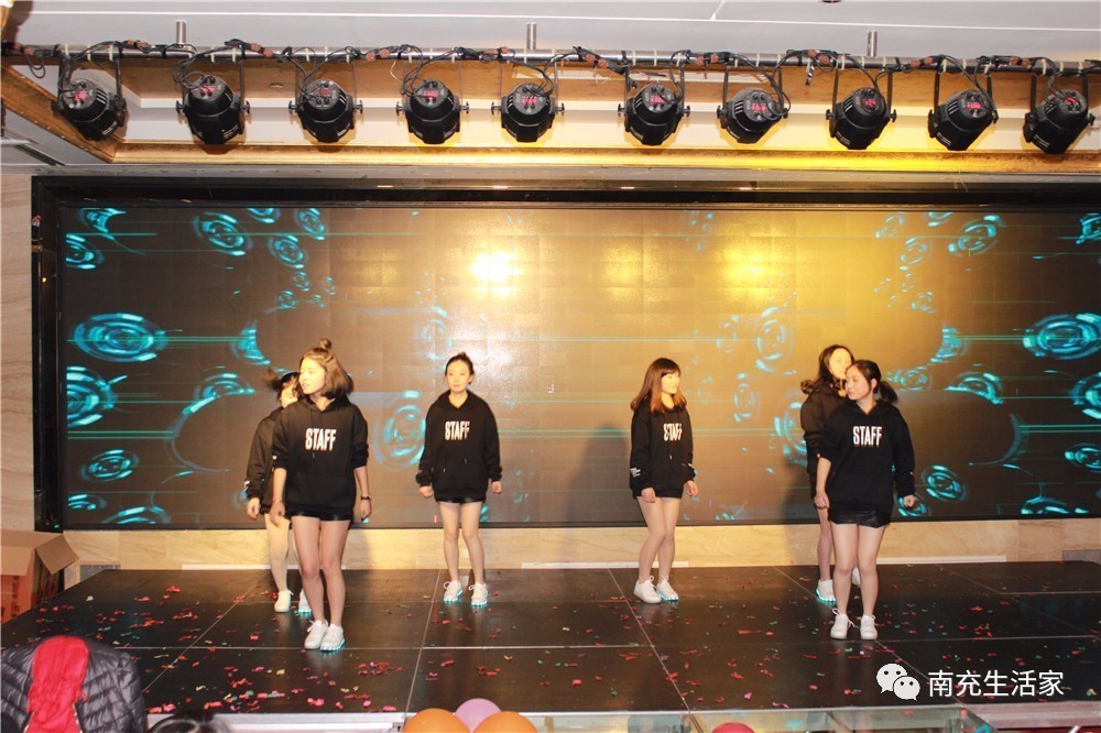 鍚屽績鑱氬姏閫愭ⅵ鍓嶈骞翠細瑙嗛,鍚屽績鍏辫耽绛戞ⅵ2018