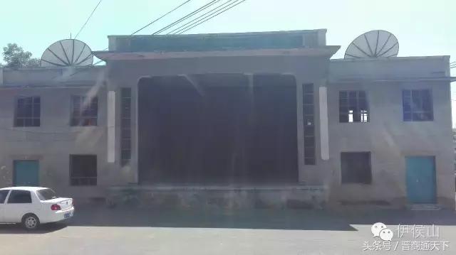 钟灵秀图片,钟灵秀一字马