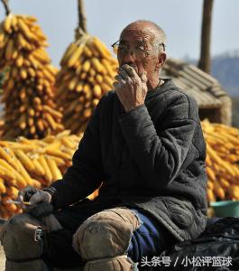 十首写给父母的经典歌曲，听完落泪，今年无论如何一定回家过年