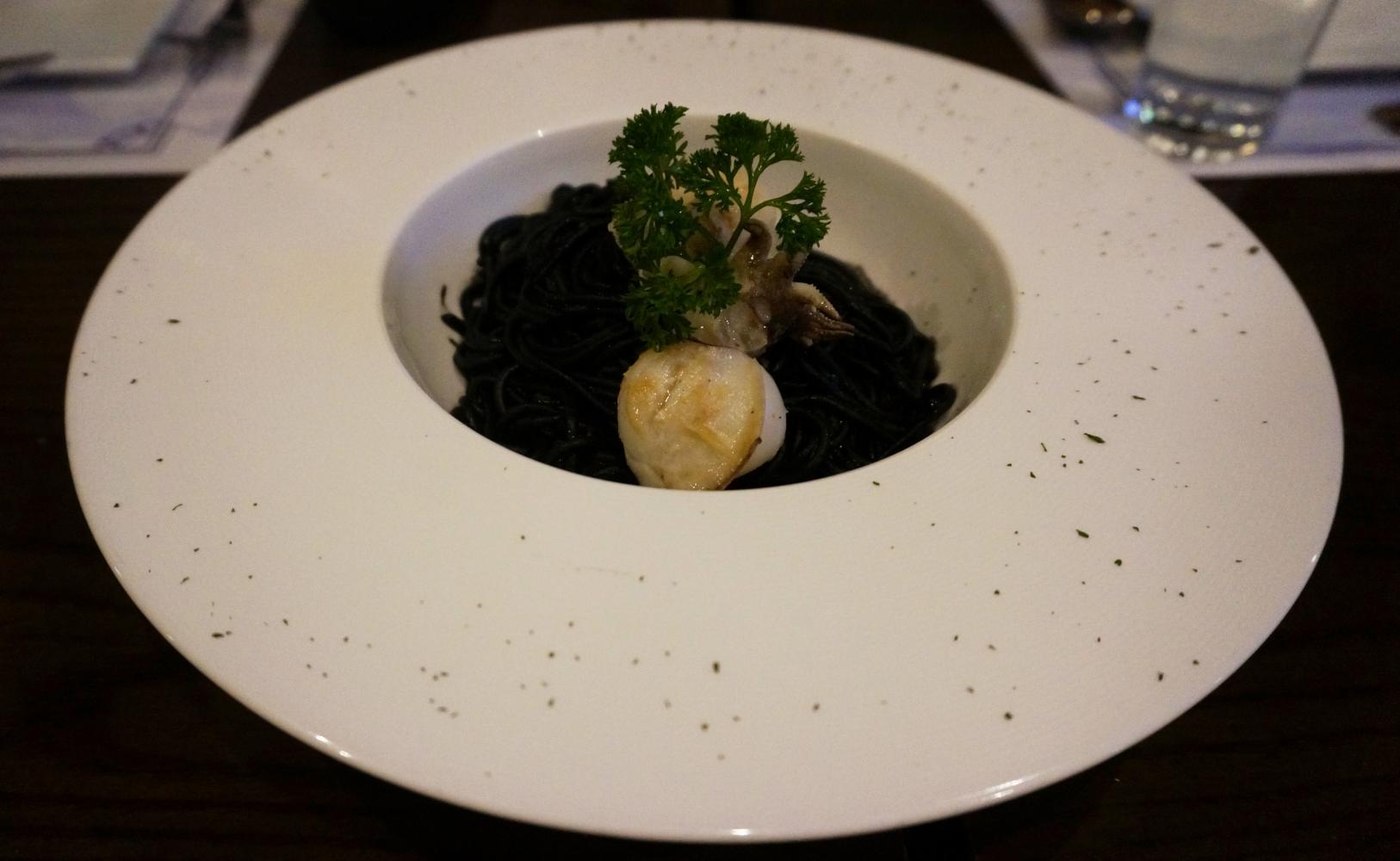 爱情友情最终还是败给亲情,爱情友情都会变成亲情