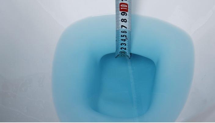 马桶水封较低是什么原因,马桶内水位线比以前低了