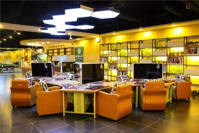 40寸曲面屏幕,40寸台球桌