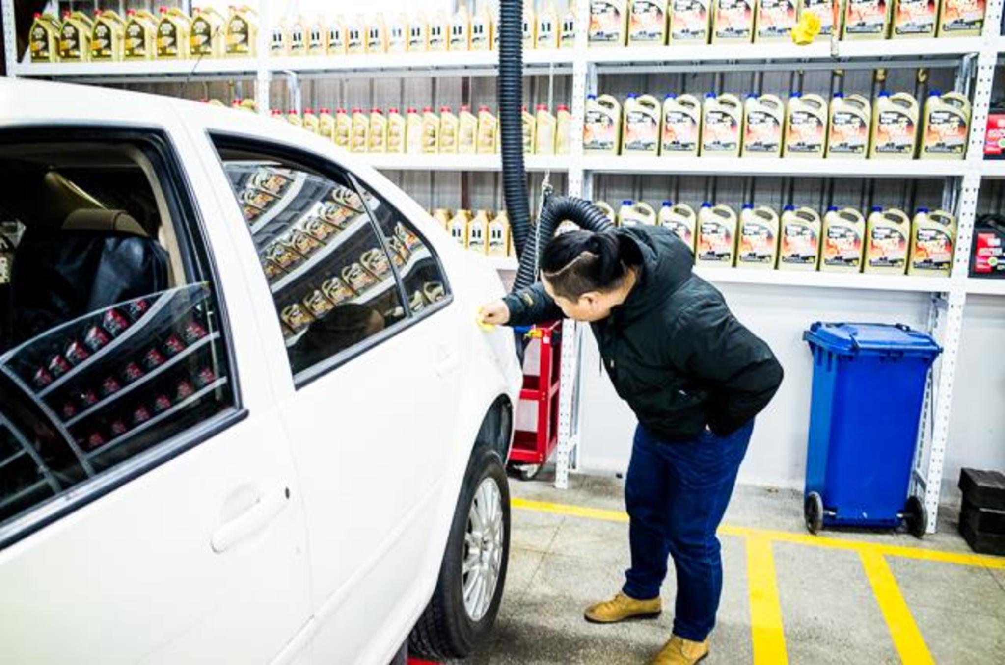 车划痕快速修复方法,车划痕自己修复小妙招