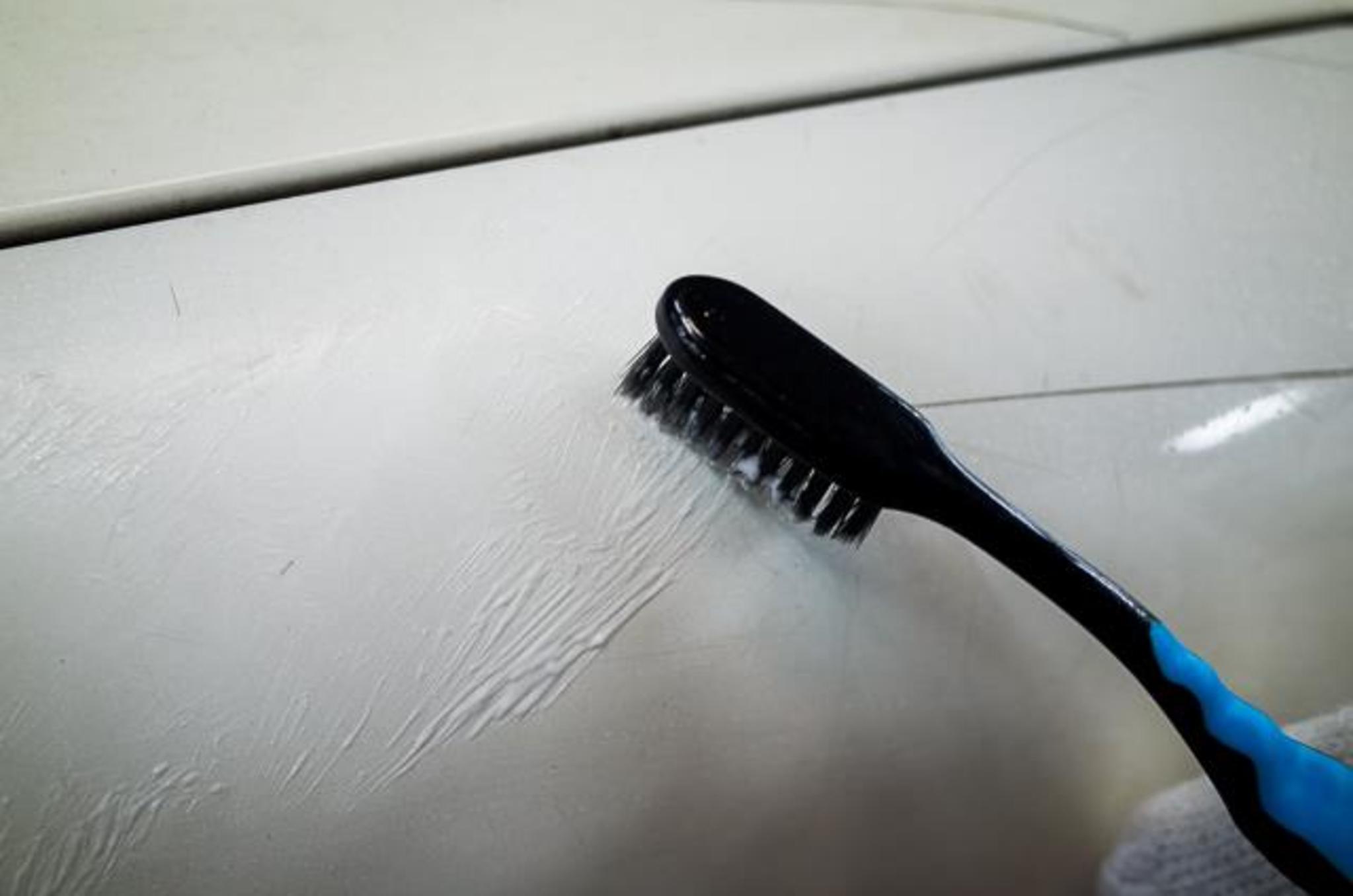 车划痕快速修复方法,车划痕自己修复小妙招