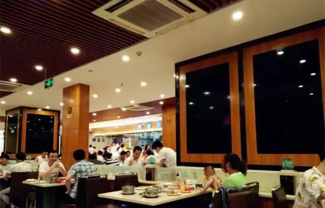 南京哪家自助餐环境性价比最高,南京河西金鹰50层自助餐价格