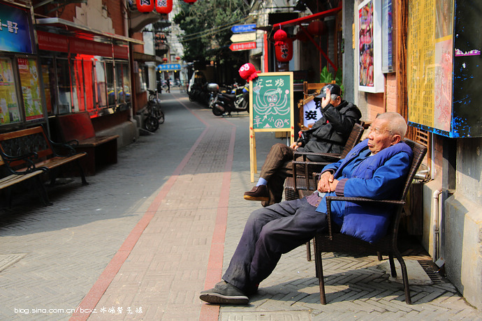 上海田子坊有什么有特色的店,田子坊在上海什么位置