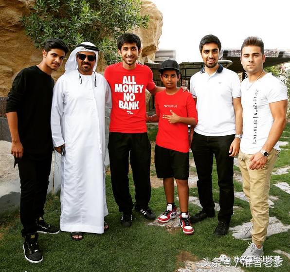 14岁迪拜男孩花200万买球鞋，叔叔阿姨你们穷爆了！