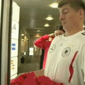 上帝视角解说足球,上帝视角看球场