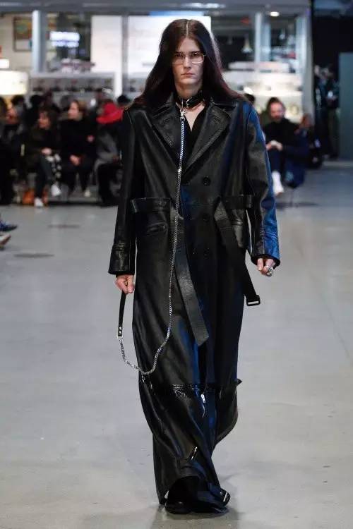 vetements最新款,vetements经典款