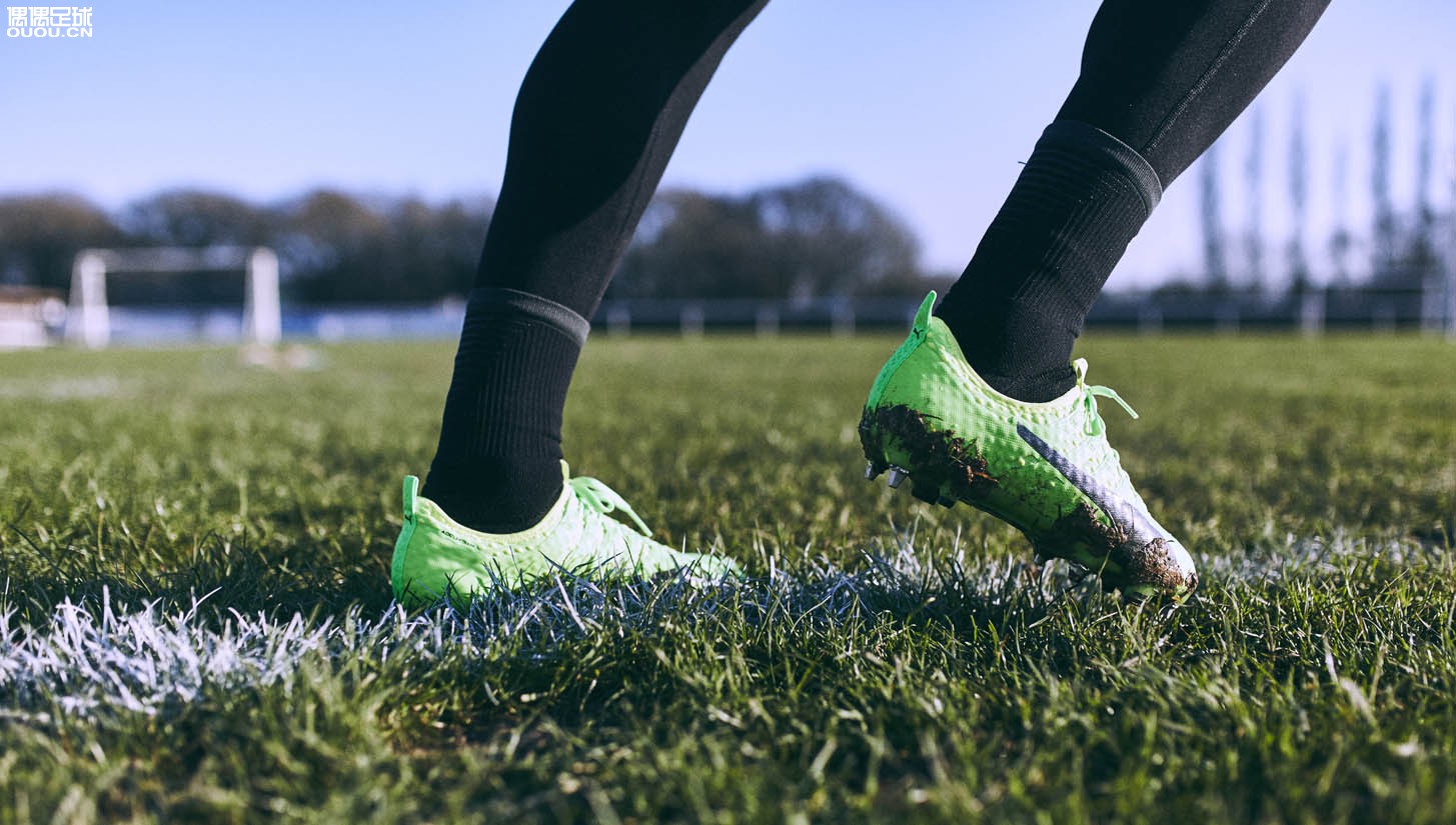 彪马足球鞋evopower1.4,pumaone20.1足球鞋测评